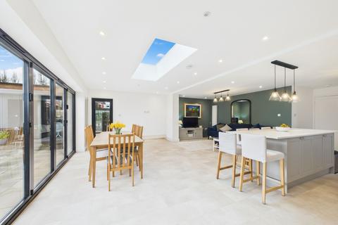 3 bedroom detached house for sale, Ernest Road, Carlton, Nottingham