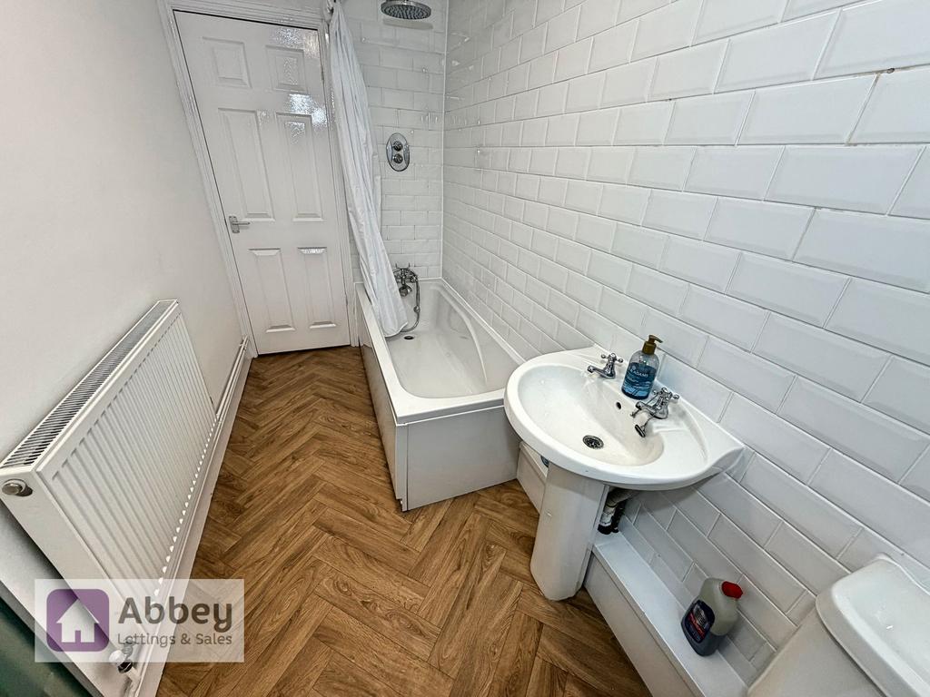 Ground Floor Bathroom