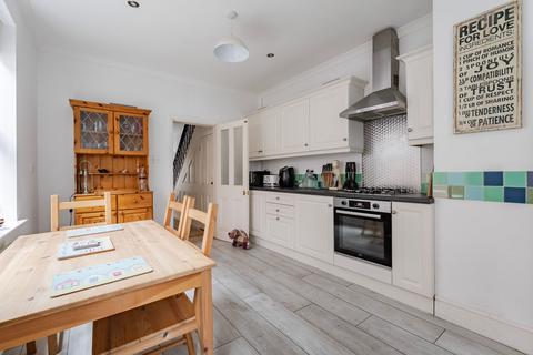 5 bedroom terraced house for sale, Clarence Road, Gorleston