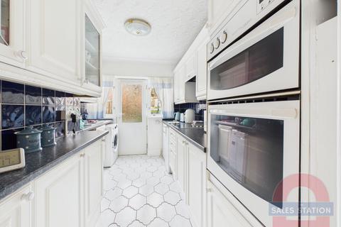 2 bedroom ground floor flat for sale, Langdale Close, Westminster Court Langdale Close, CF23