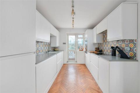 4 bedroom apartment for sale, Glazebrook Close, West Dulwich, London, SE21