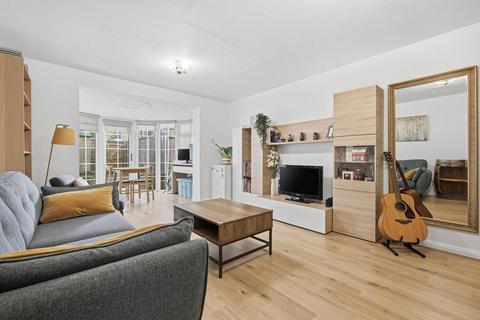 2 bedroom house for sale, Greenstone Mews, Wanstead