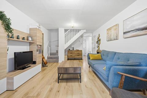 2 bedroom house for sale, Greenstone Mews, Wanstead