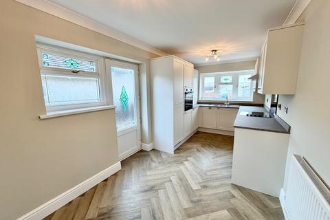 2 bedroom detached bungalow for sale, Pencaerfenni Park, Crofty, Swansea