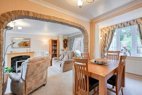 3 bedroom detached house for sale, 16 Beechwood Drive, Wightwick, Wolverhampton, WV6 8NN