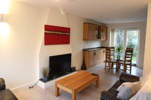 5 bedroom detached house to rent, Moyne Close, Cambridge, CB4