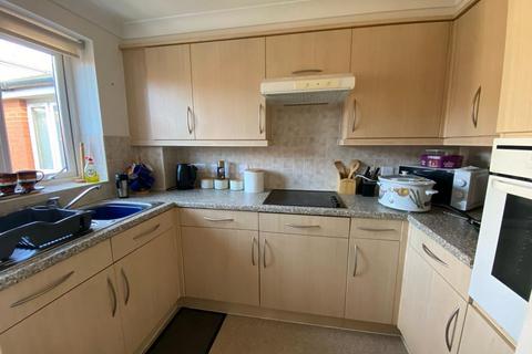 1 bedroom retirement property for sale, Pantygwydr Court, Uplands, Swansea