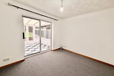 3 bedroom semi-detached house to rent, 13 Millrace RoadRiversideRedditchWorcs
