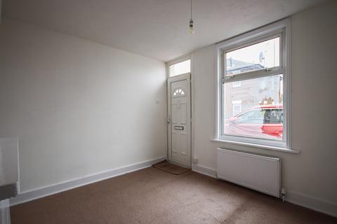 2 bedroom terraced house to rent, Richmond Street, Sheerness, ME12 2QA