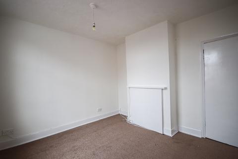 2 bedroom terraced house to rent, Richmond Street, Sheerness, ME12 2QA