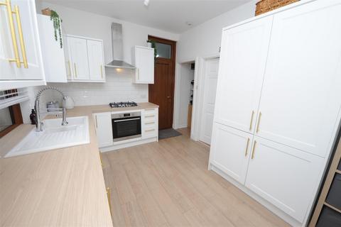 3 bedroom semi-detached house for sale, Kingston Road, Thackley