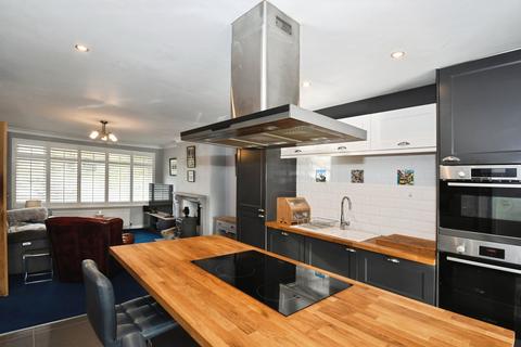 3 bedroom detached bungalow for sale, Horncastle Road, Roughton Moor, Woodhall Spa, LN10