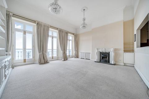 2 bedroom flat to rent, Neville House, 164-165 Marine Parade, Brighton, BN2