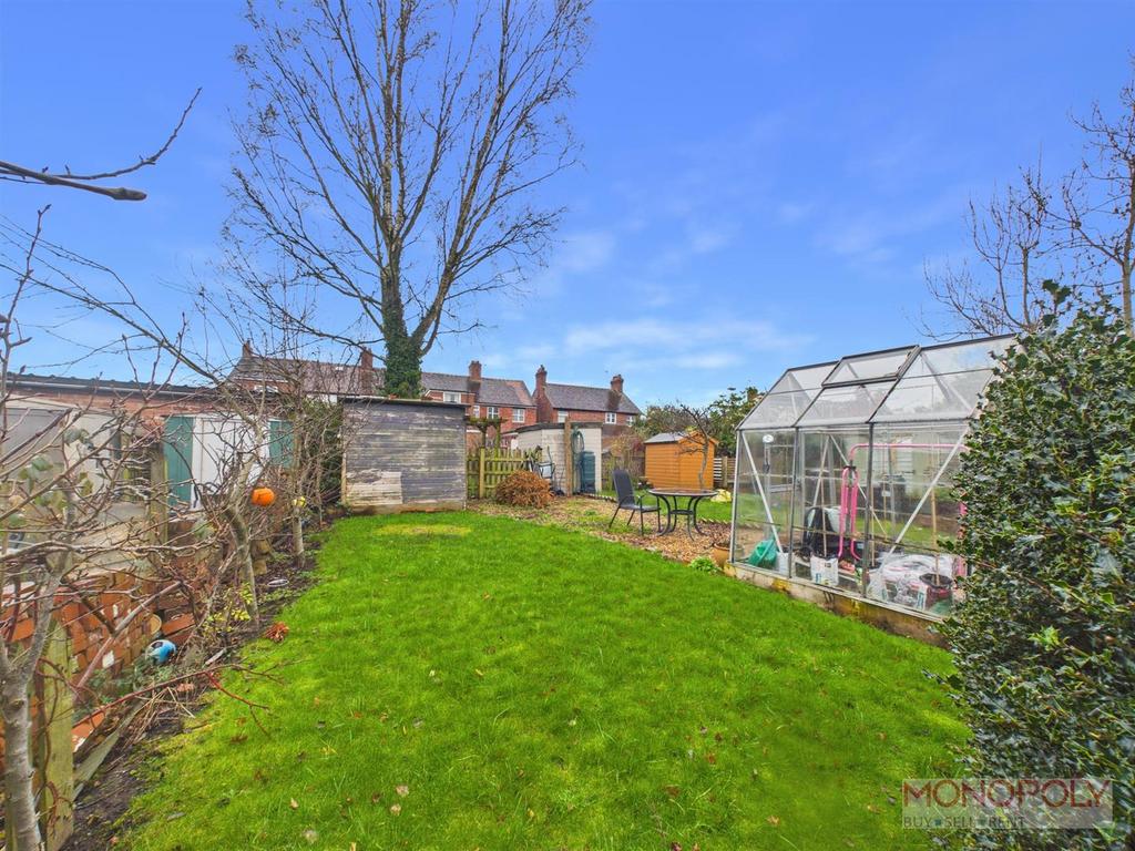 CAM01943 G0-PR0617-STILL019.jpg