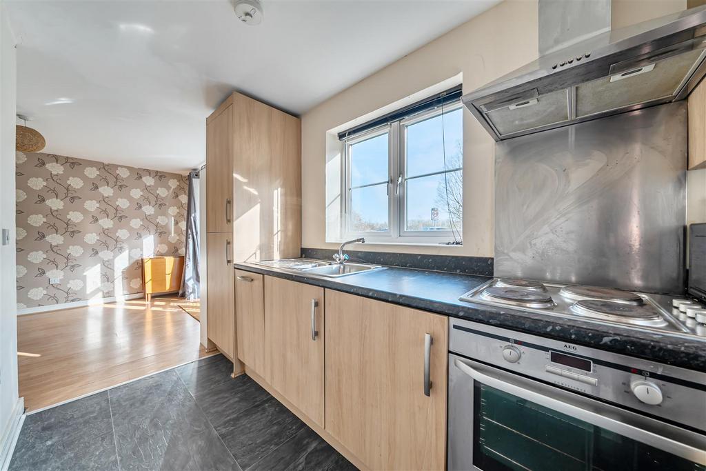 Kitchen / Lounge / Diner