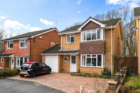 Fontwell Avenue, Bexhill-On-Sea