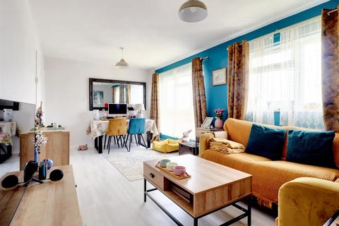 undefined, Springbank, Norwich NR1