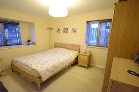2 bedroom flat to rent, Capital Point, Temple Place, Reading, RG1