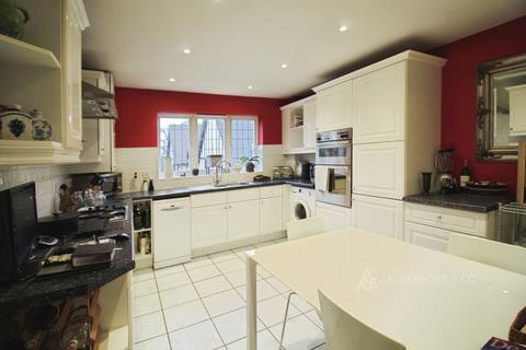 undefined, Graemesdyke Road, Berkhamsted, Hertfordshire, HP4