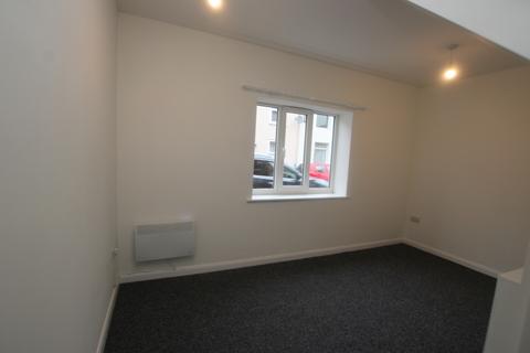 2 bedroom terraced house to rent, Havelock Street, Kettering, Northamptonshire, NN16
