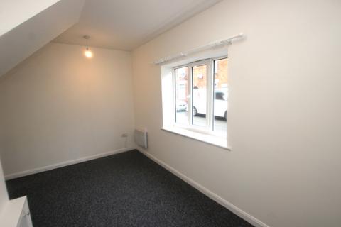 2 bedroom terraced house to rent, Havelock Street, Kettering, Northamptonshire, NN16