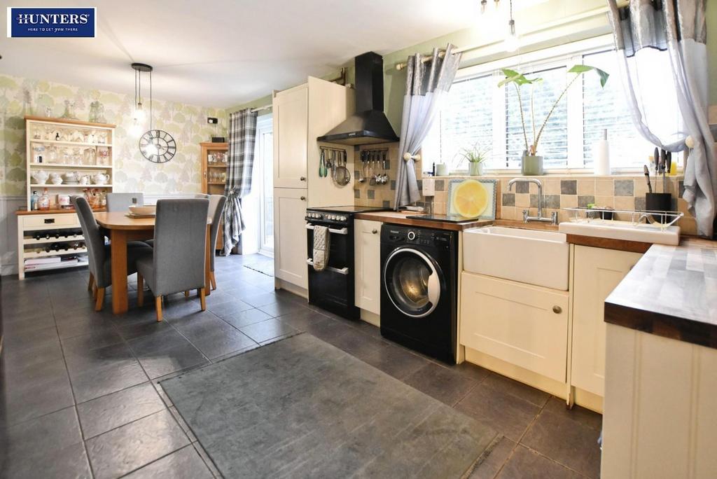 Kitchen / Diner
