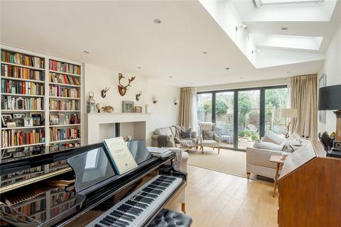 4 bedroom terraced house for sale, Eltisley Avenue, Cambridge, Cambridgeshire, CB3