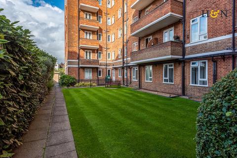 3 bedroom flat for sale, New Church Road, Hove BN3