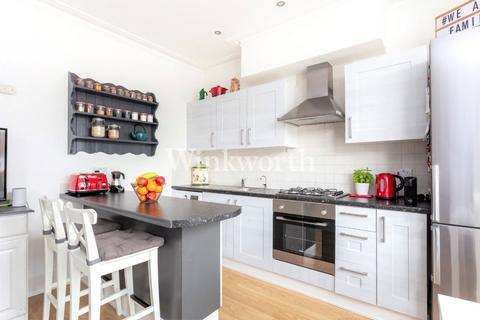 2 bedroom apartment to rent, Kingsley Road, London, N13
