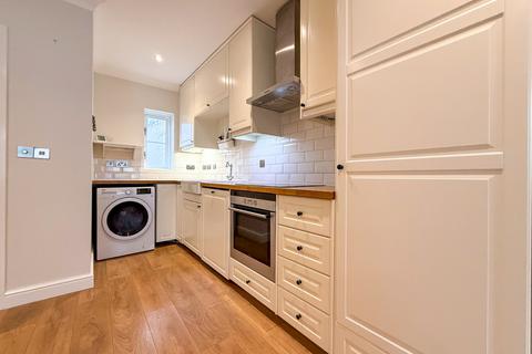 2 bedroom terraced house to rent, Eastcliff, Portishead, Bristol, Somerset, BS20