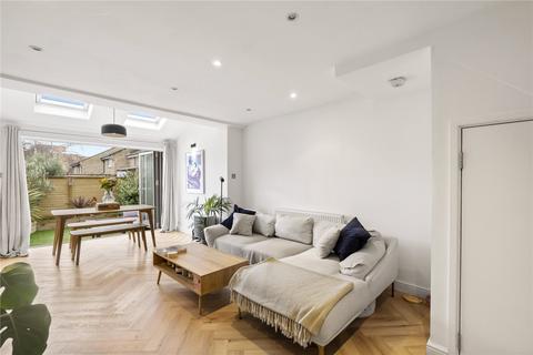 2 bedroom end of terrace house for sale, St. Hughes Close, London, SW17