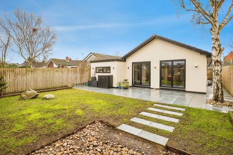 3 bedroom bungalow for sale, Merton Drive, Cheshire CH4