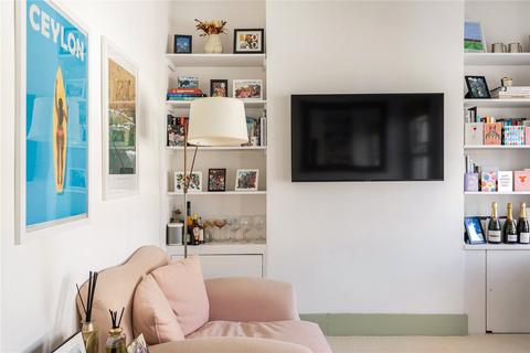 3 bedroom apartment for sale, Hazlebury Road, Fulham, London, SW6