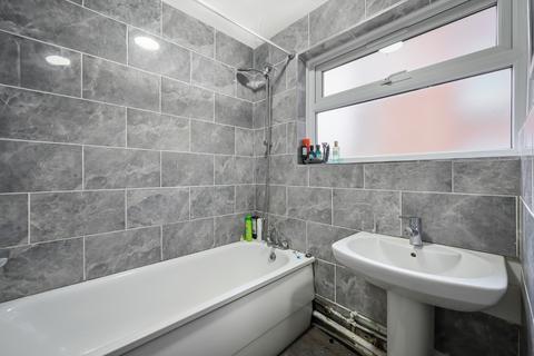 2 bedroom apartment to rent, Cannon Hill Lane, London SW20
