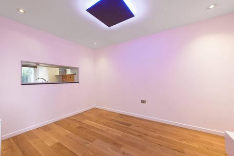 4 bedroom house to rent, Thirleby Road, Mill Hill East, London, NW7