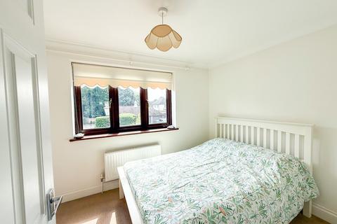 2 bedroom terraced house to rent, Wraysbury, Berkshire