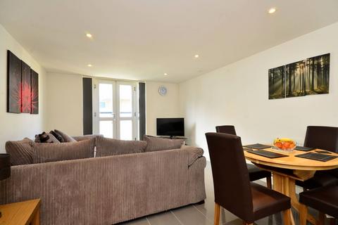 Garratt Lane, Wandsworth, London, SW18