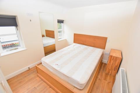 2 bedroom flat to rent, Stort Road, Bishops Stortford, CM23