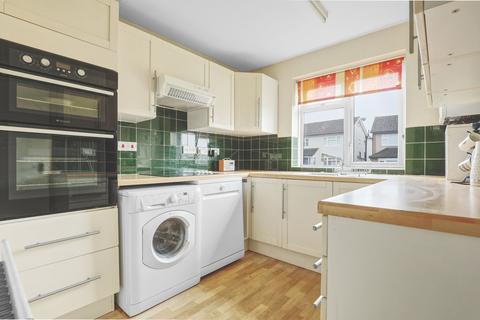 2 bedroom flat for sale, Kingsway, Ware, SG12