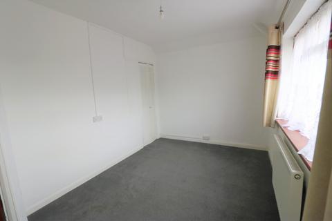 2 bedroom semi-detached house to rent, Shaw Avenue, Barking IG11