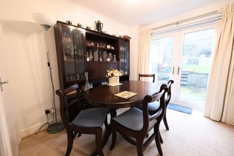 3 bedroom semi-detached house for sale, Stonechat Road, Billericay CM11