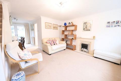 3 bedroom semi-detached house for sale - Stonechat Road, Billericay CM11