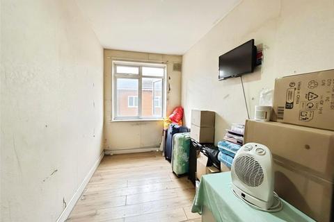 2 bedroom flat for sale, Beaconsfield Road, London SE17