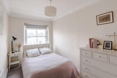 1 bedroom flat for sale, Queens Gardens, Bayswater