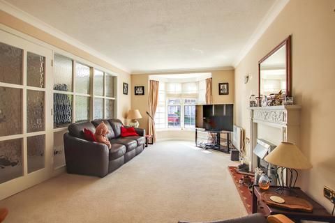 3 bedroom end of terrace house for sale, Chantry Close, Highcliffe, Christchurch, BH23