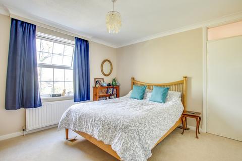 3 bedroom end of terrace house for sale, Chantry Close, Highcliffe, Christchurch, BH23