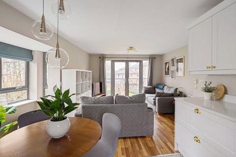 2 bedroom apartment for sale, Heworth Croft, York YO31