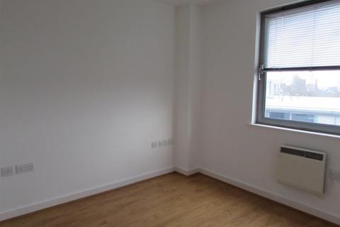 2 bedroom flat to rent, Deals Gateway, London, London