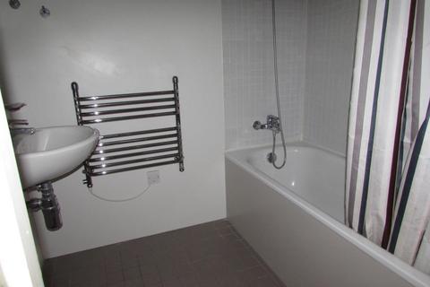 2 bedroom flat to rent, Deals Gateway, London, London