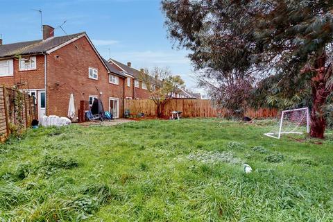 undefined, Thames Close, Milton Keynes MK3